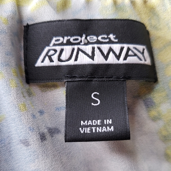 Project Runway Top Asymmetrical One Shoulder Plaid Yellow Black Size Small NWT - Picture 4 of 13